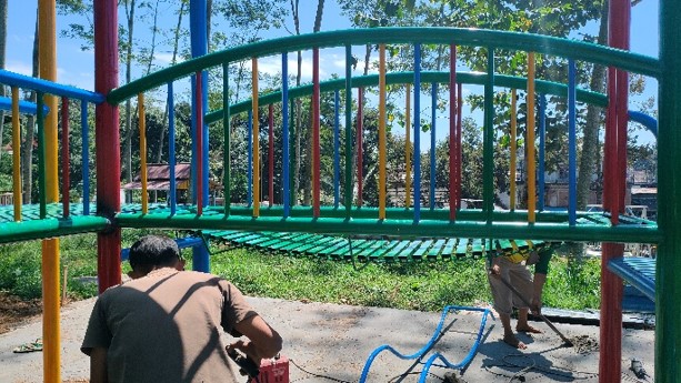 Installation a Panorama Bridge Ride at the Mekarsari Tourism Park in Kaligentong Village, Boyolali Regency to Increase Tourism Potential and Community Education